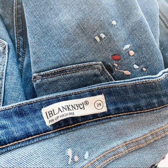 BLANKNYC Denim Pin-up High Rise Shorts 29 … - Picture 8 of 8
